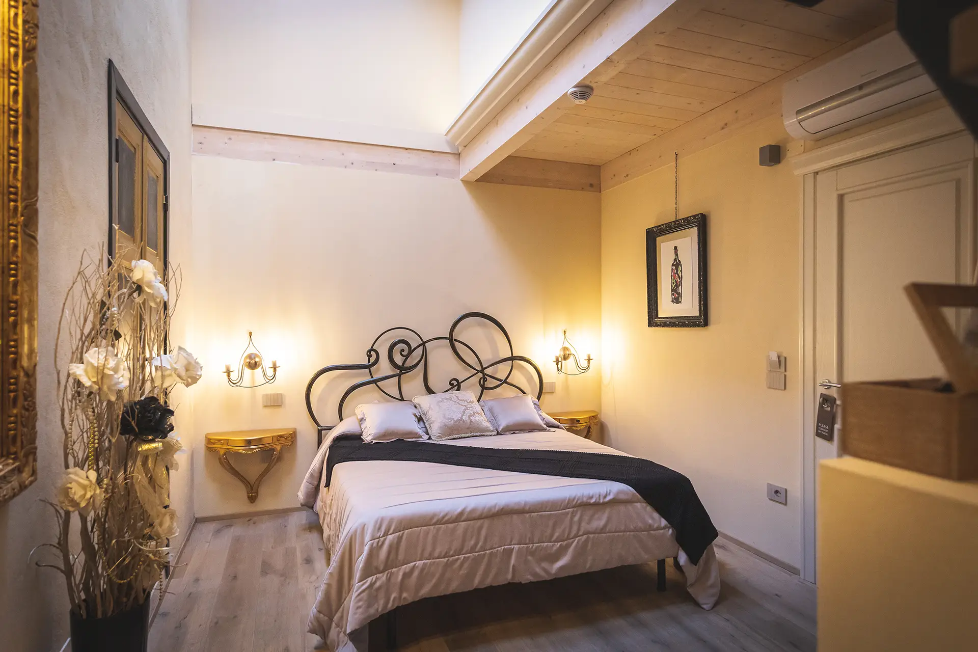 PINZAGRILLI CAMERE VITTORIA